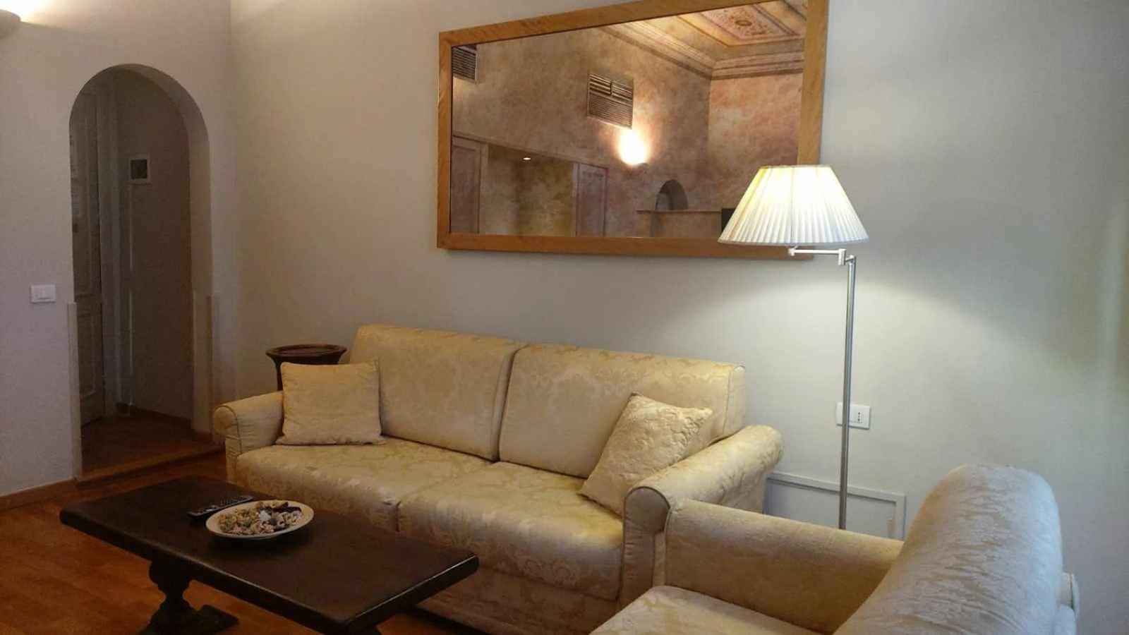 Tornabuoni La Petite Suite Florenz Zimmer foto