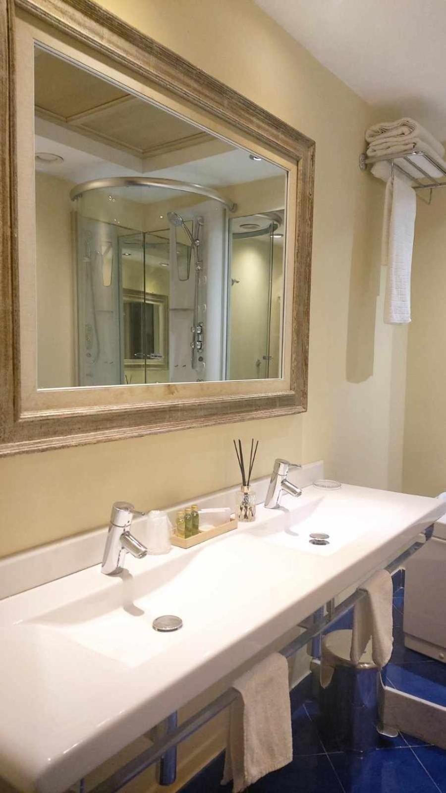 Tornabuoni La Petite Suite Florenz Zimmer foto