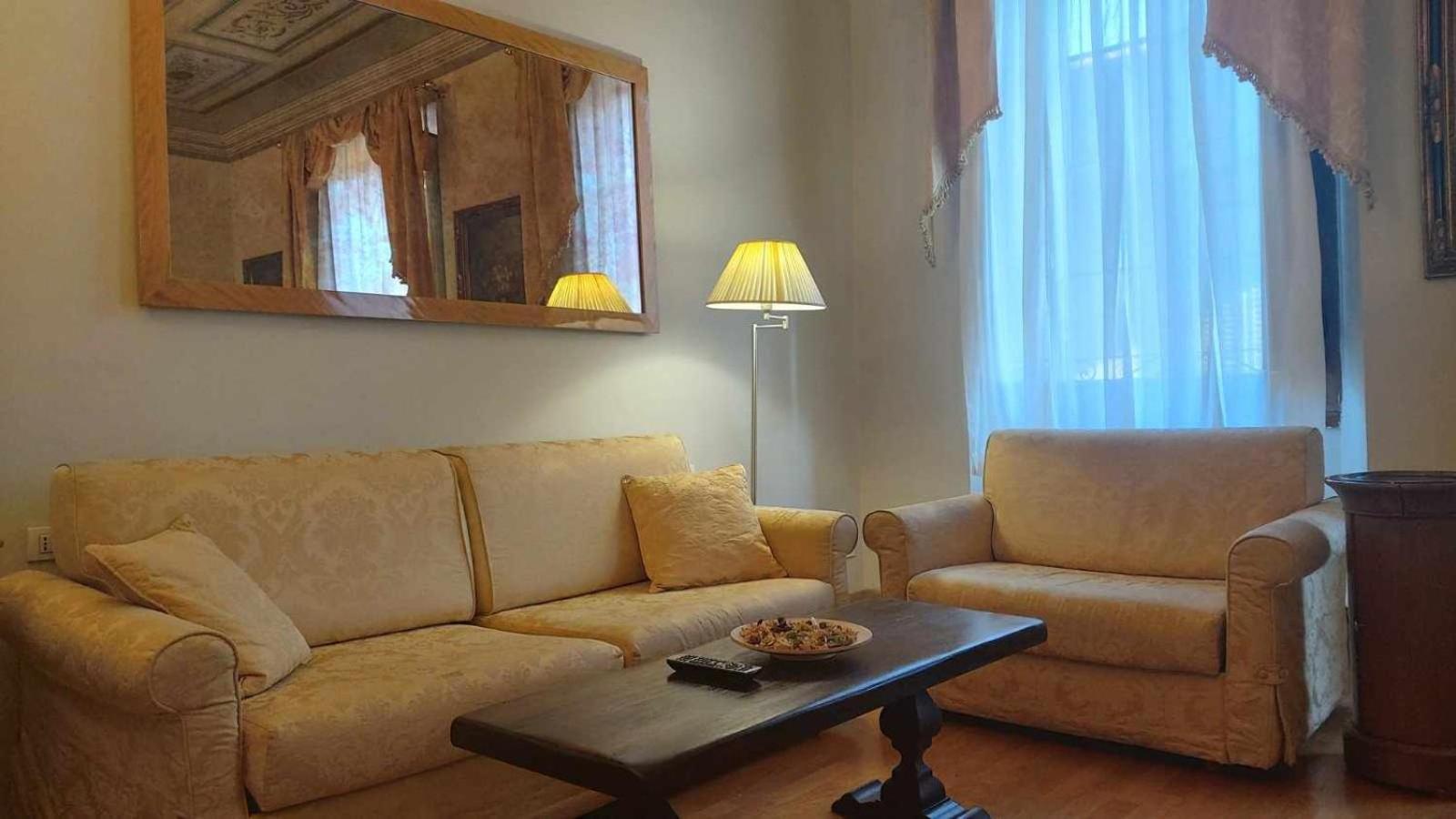 Tornabuoni La Petite Suite Florenz Zimmer foto