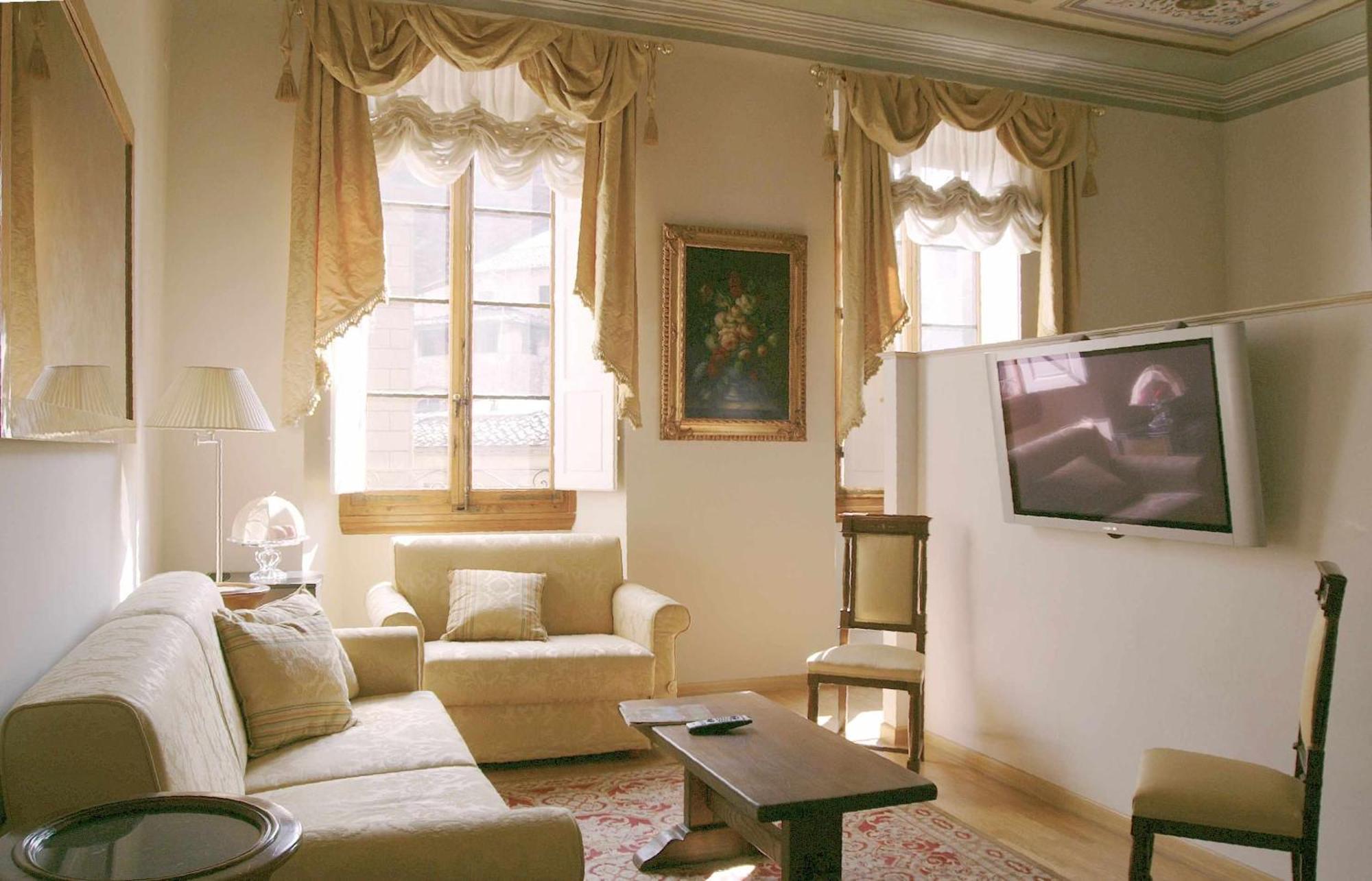 Tornabuoni La Petite Suite Florenz Zimmer foto