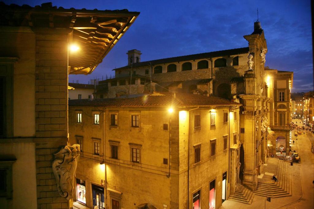 Tornabuoni La Petite Suite Florenz Zimmer foto