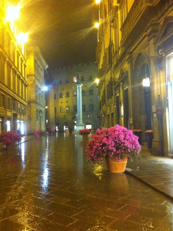 Tornabuoni La Petite Suite Florenz Exterior foto